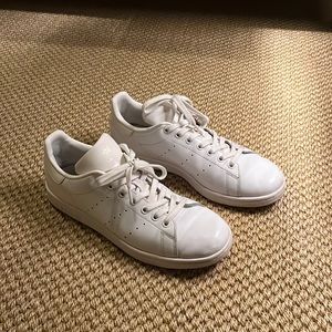 all white adidas stan smith